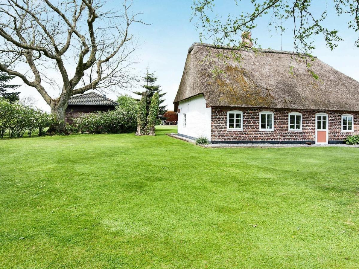 4 Person Holiday Home In Bredebro Ballum Eksteriør bilde